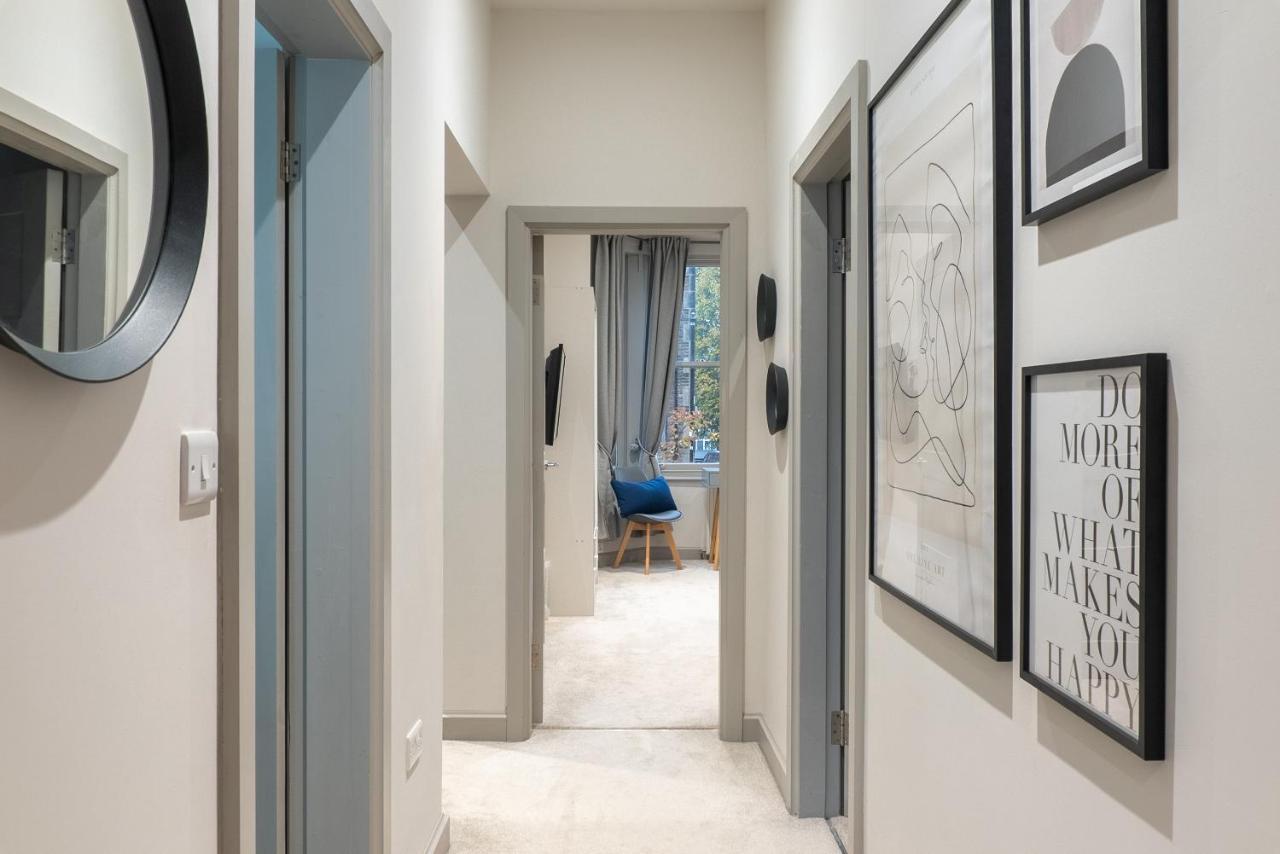 Spring Mount Huge Luxury Full Apartment- Harrogate Centre-Two Extremely Comfy Kingsize Bedrooms-Fully Equipped Modern Kitchen-Cosy Living Room With Huge Tv Eksteriør billede