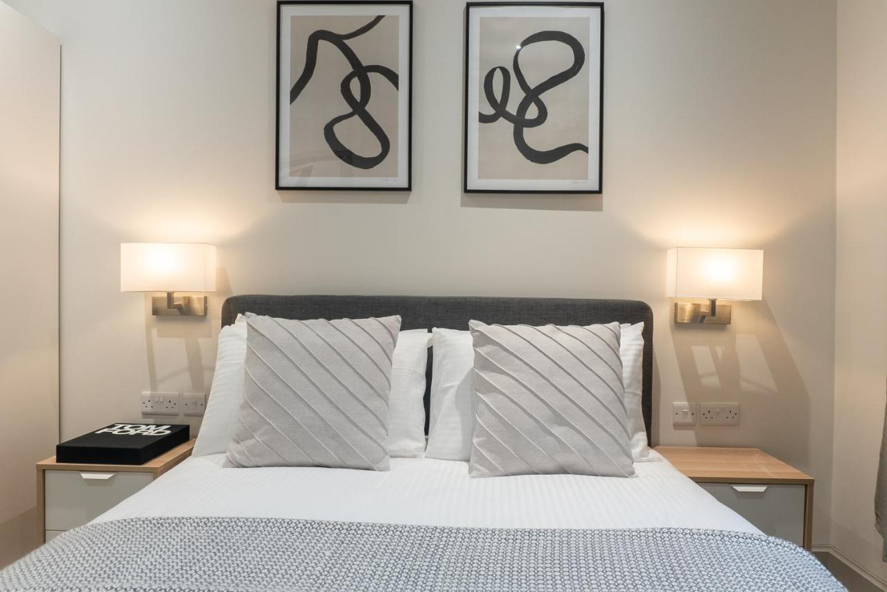 Spring Mount Huge Luxury Full Apartment- Harrogate Centre-Two Extremely Comfy Kingsize Bedrooms-Fully Equipped Modern Kitchen-Cosy Living Room With Huge Tv Eksteriør billede